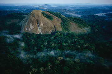加蓬梅多纽机场三字代码(MDV),梅多纽机场(Medouneu airport)四字码,加蓬机场三字码查询